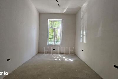 Apartament cu 4 camere în Central - 12