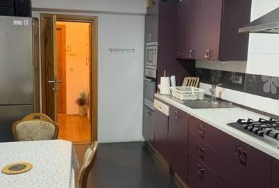 Apartament cu 3 camere în Central