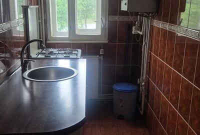 Apartament cu 3 camere decomandat în Exterior Vest - 6