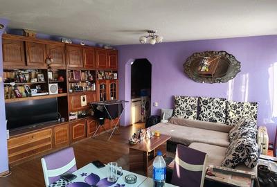 Apartament cu 3 camere semidecomandat în Ultracentral