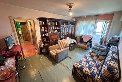 Apartament cu 3 camere decomandat în Gorjului