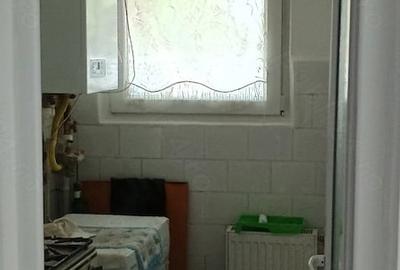 Apartament cu 2 camere decomandat în Micro 19