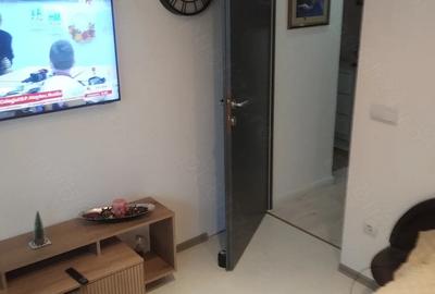 Apartament cu 4 camere decomandat în Central - 3