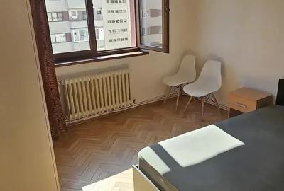 Apartament cu 3 camere semidecomandat în Grigorescu