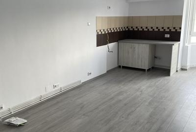 Apartament cu 2 camere decomandat în Central - 12