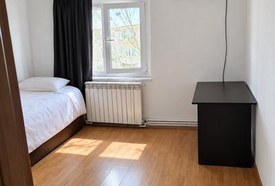 Apartament cu 3 camere decomandat, mobilat în Tomis III