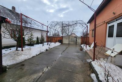 Casă individuală cu 7 camere cu Garaj în Biled - 2
