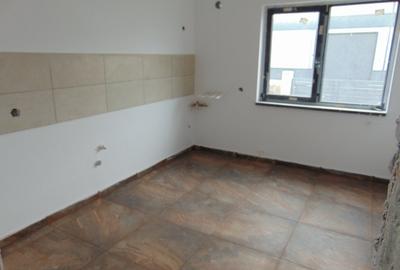 Casă individuală cu 4 camere cu Teren 440 Mp în Bâcu - 13