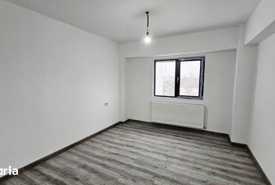 Apartament cu 4 camere decomandat în Central - 3