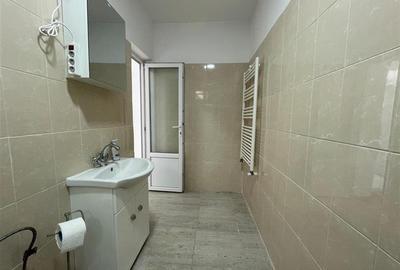 Apartament cu 3 camere semidecomandat în Romană - 12