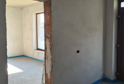 Casă cu 3 camere cu Teren 700 Mp în Central - 6