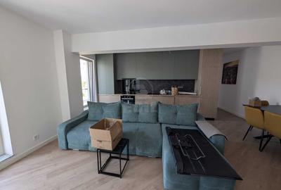 Apartament cu 3 camere semidecomandat în Florești