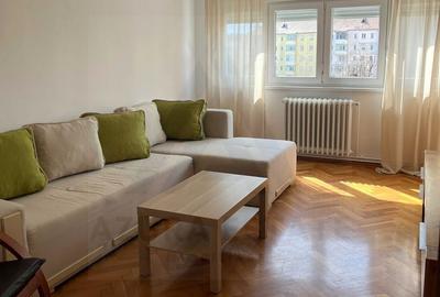 Apartament cu 3 camere decomandat, mobilat în Hipodrom 2
