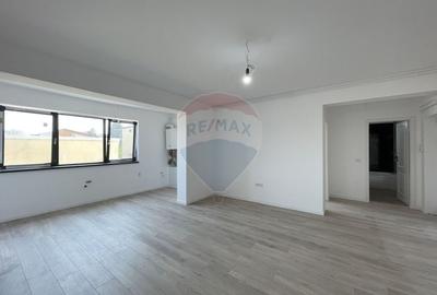 Apartament cu 3 camere semidecomandat în Brâncoveanu - 2