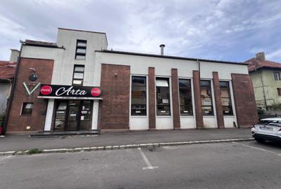 Spațiu comercial, de 1,200 mp, în Central