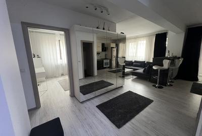 Apartament cu 3 camere, mobilat în Rahova