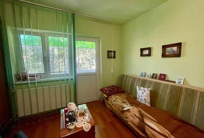 Apartament cu 3 camere decomandat în Aradului - 5