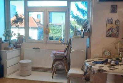 Apartament cu 2 camere nedecomandat, mobilat în Central