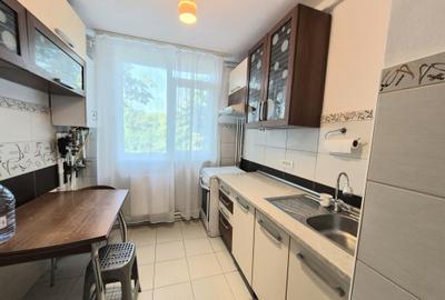 Apartament cu 3 camere semidecomandat în Țiglina 1