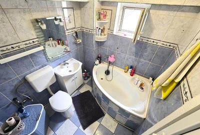 Apartament cu 3 camere în Micro 15 - 4