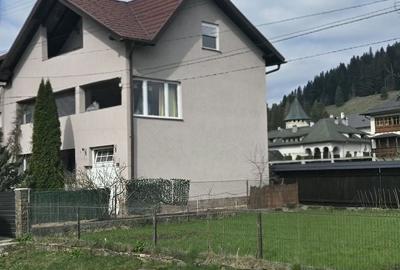 Casă cu 4 camere în Putna