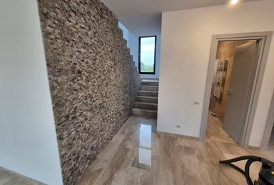 Casă cu 4 camere în Apahida