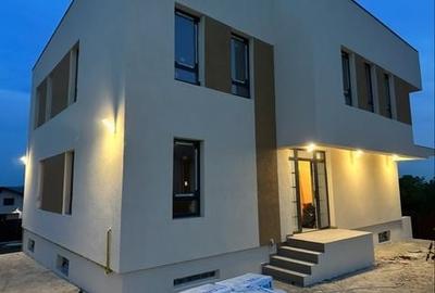 Casă cu 4 camere în Valea Lupului