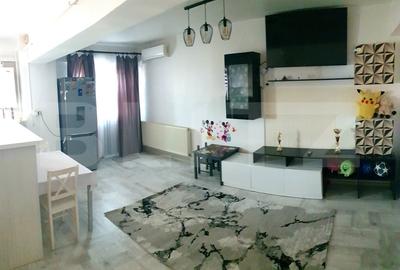 Apartament cu 2 camere decomandat, mobilat în Victoria