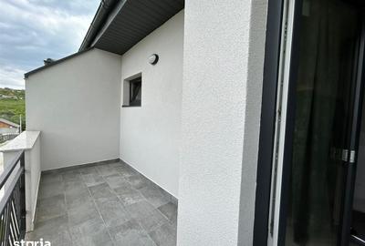 Casă cu 4 camere cu Teren 250 Mp în Bârnova
