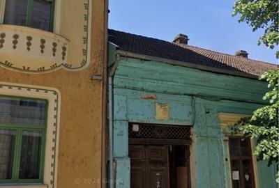 Casă cu 4 camere în Ultracentral