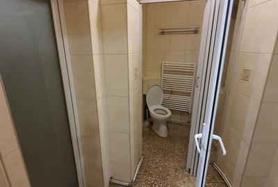 Spațiu comercial, de 90 mp, în Central - 9