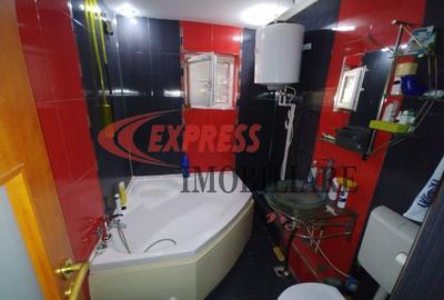 Apartament cu 2 camere decomandat în Vitan - 4
