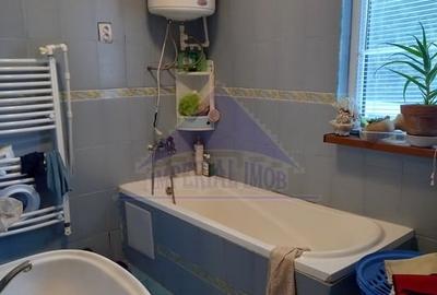 Casă individuală cu 6 camere cu Teren 2700 Mp în Nuci - 5