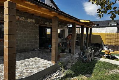 Casă cu 5 camere cu Teren 336 Mp în Central