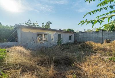 Casă cu 2 camere cu Teren 648 Mp în Alfa