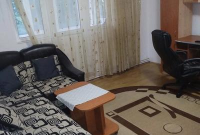 Apartament cu 2 camere semidecomandat în Micro 4