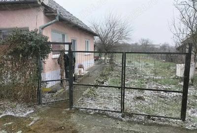 Casă cu Teren 600 Mp în Scărișoara Nouă