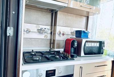 Apartament cu 3 camere decomandat în Central - 1