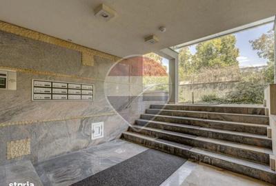 Apartament cu 4 camere decomandat în Primăverii