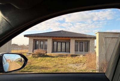 Casă cu 3 camere în Central - 2
