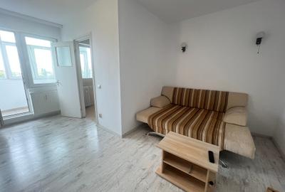 Garsonieră semidecomandată în Titan