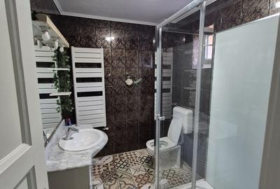 Casă cu 7 camere cu Teren 100 Mp în Vatra Luminoasă - 8