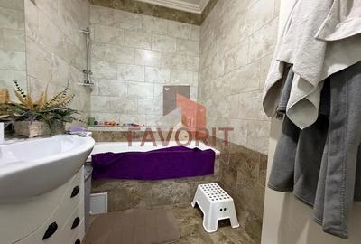 Casă cu 3 camere cu Teren 324 Mp în Sânandrei