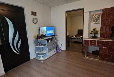 Casă cu 3 camere cu Teren 1700 Mp în Central - 2