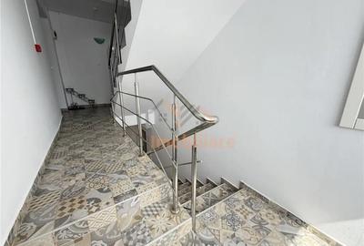 Casă cu 20 camere cu Teren 247 Mp în Sânmartin