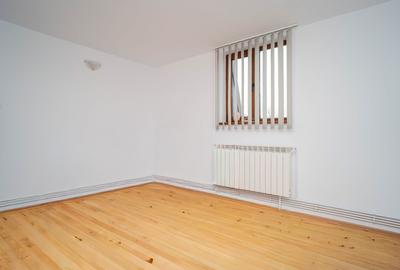 Spațiu comercial, de 130 mp, în Centru Civic - 24