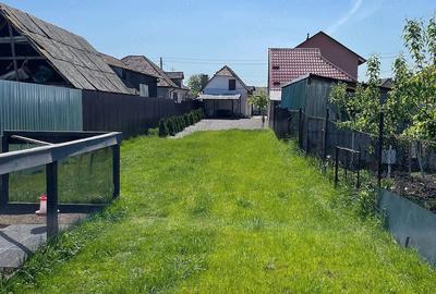 Casă cu Teren 450 Mp în Criș