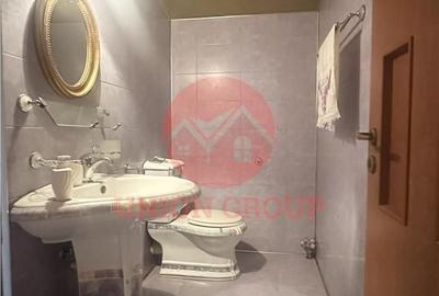 Casă cu 7 camere cu Teren 660 Mp în Agigea