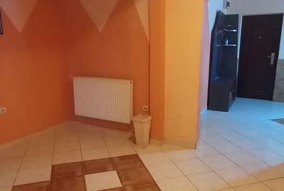 Apartament cu 4 camere în Central - 1