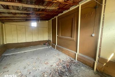 Casă cu 4 camere cu Teren 1000 Mp în Central - 2